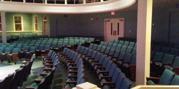 Lincoln Cultural inside